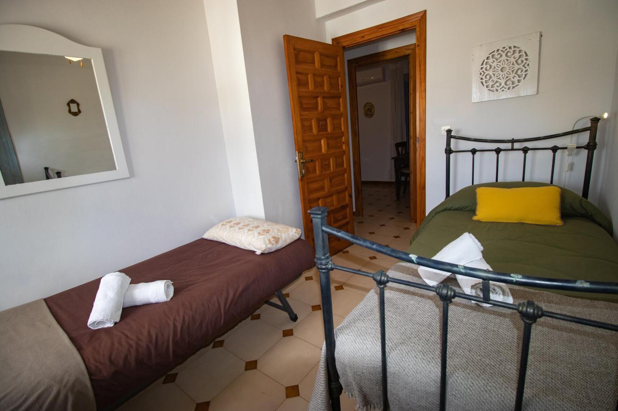Вилла La Casa De La Lela Setenil De Las Bodegas Номер фото