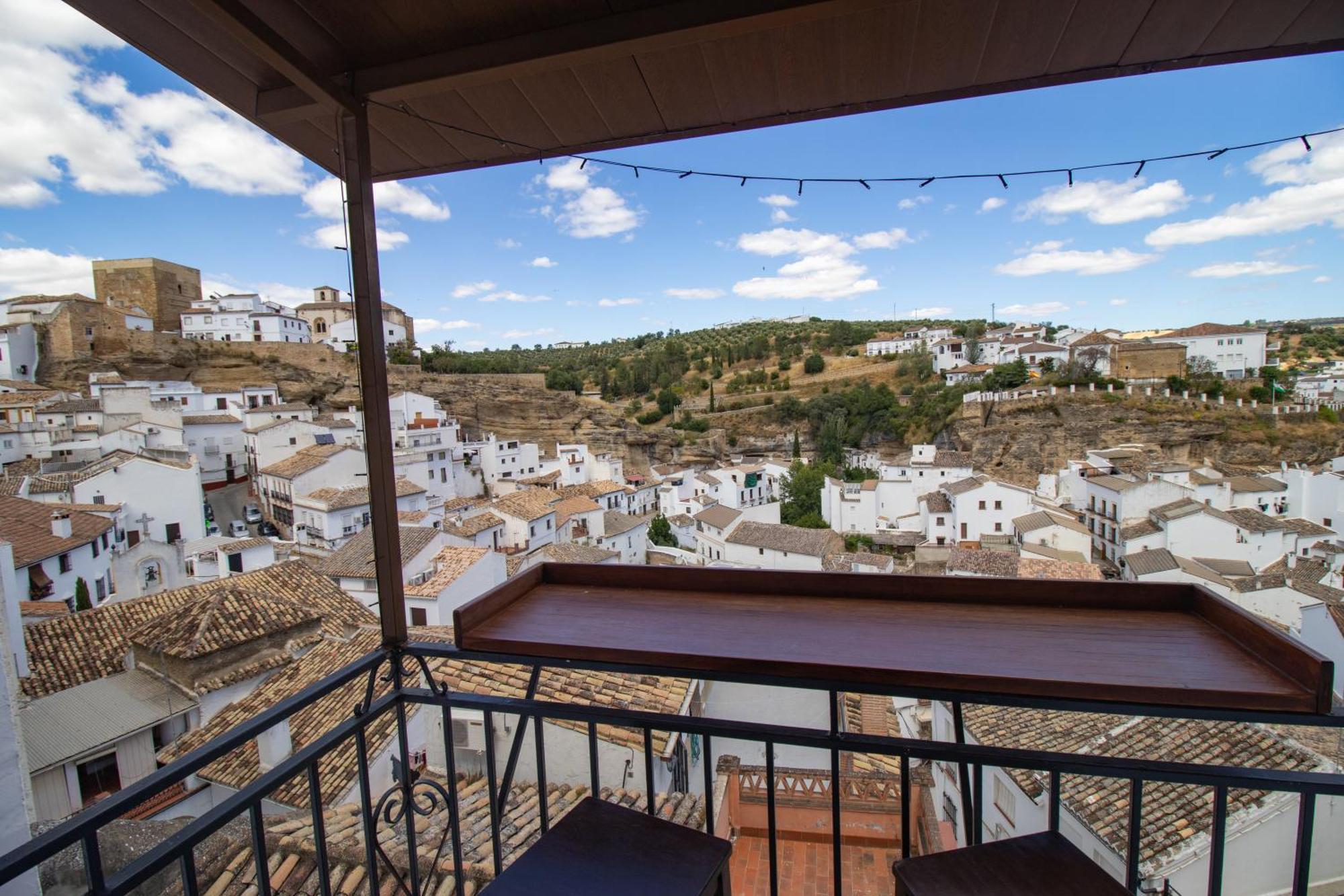Вилла La Casa De La Lela Setenil De Las Bodegas Номер фото