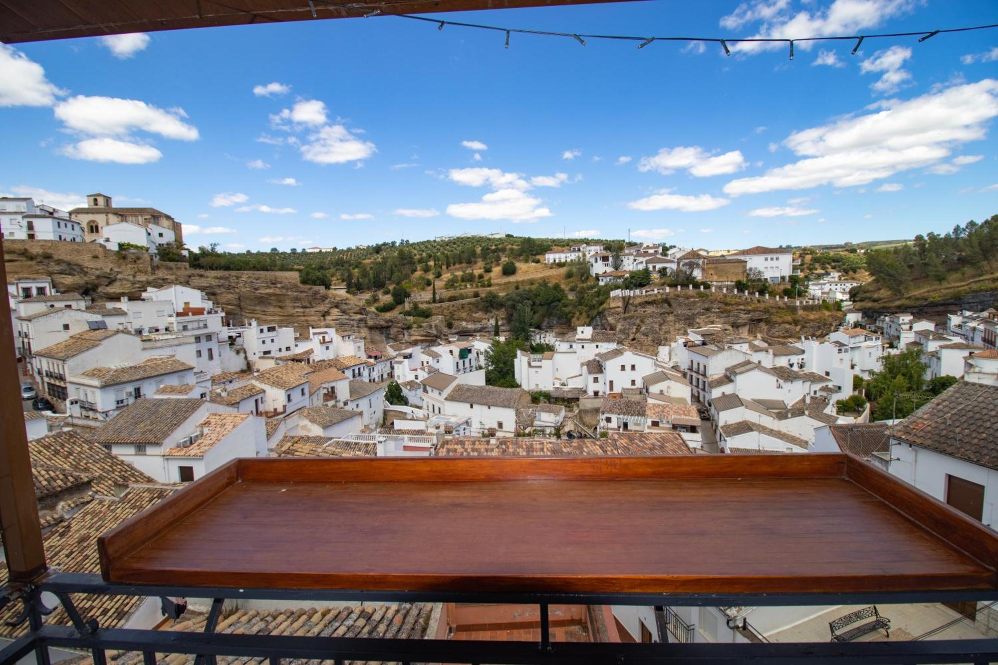 Вилла La Casa De La Lela Setenil De Las Bodegas Номер фото